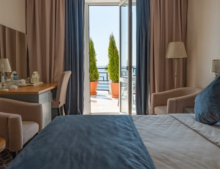 Стандарт с балконом (вид на море) 1 корпус - Спа-отель Grace Aqua Villa / Грейс Аква Вилла Сухум